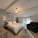 شقة Jonexh تيرانا