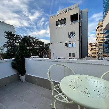 Jonexh Tirana
