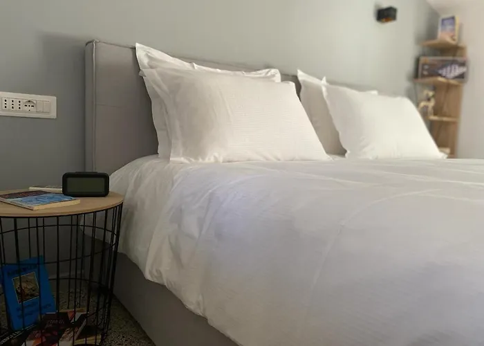 アパート Jonexh ティラナ