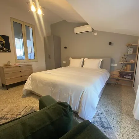 Jonexh Appartamento Tirana