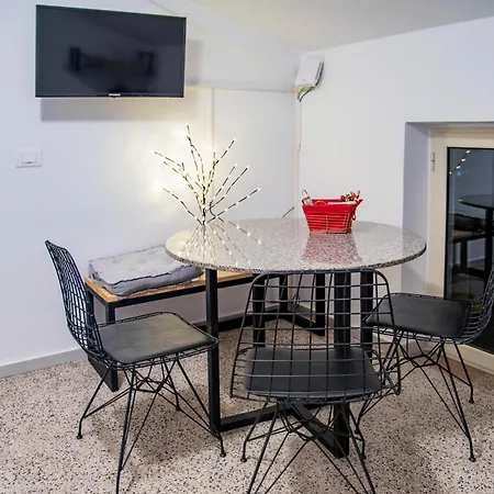 Jonexh Apartamento Tirana