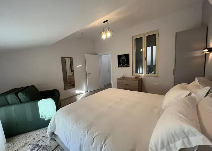 Apartment Jonexh Tirana